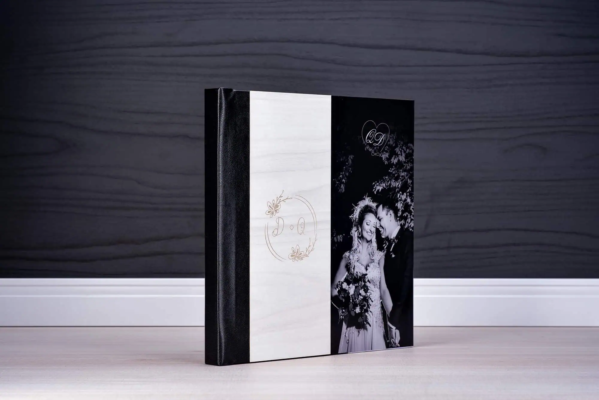 Elegante álbum de fotos de casamento personalizado, ideal para recordações especiais e momentos inesquecíveis.