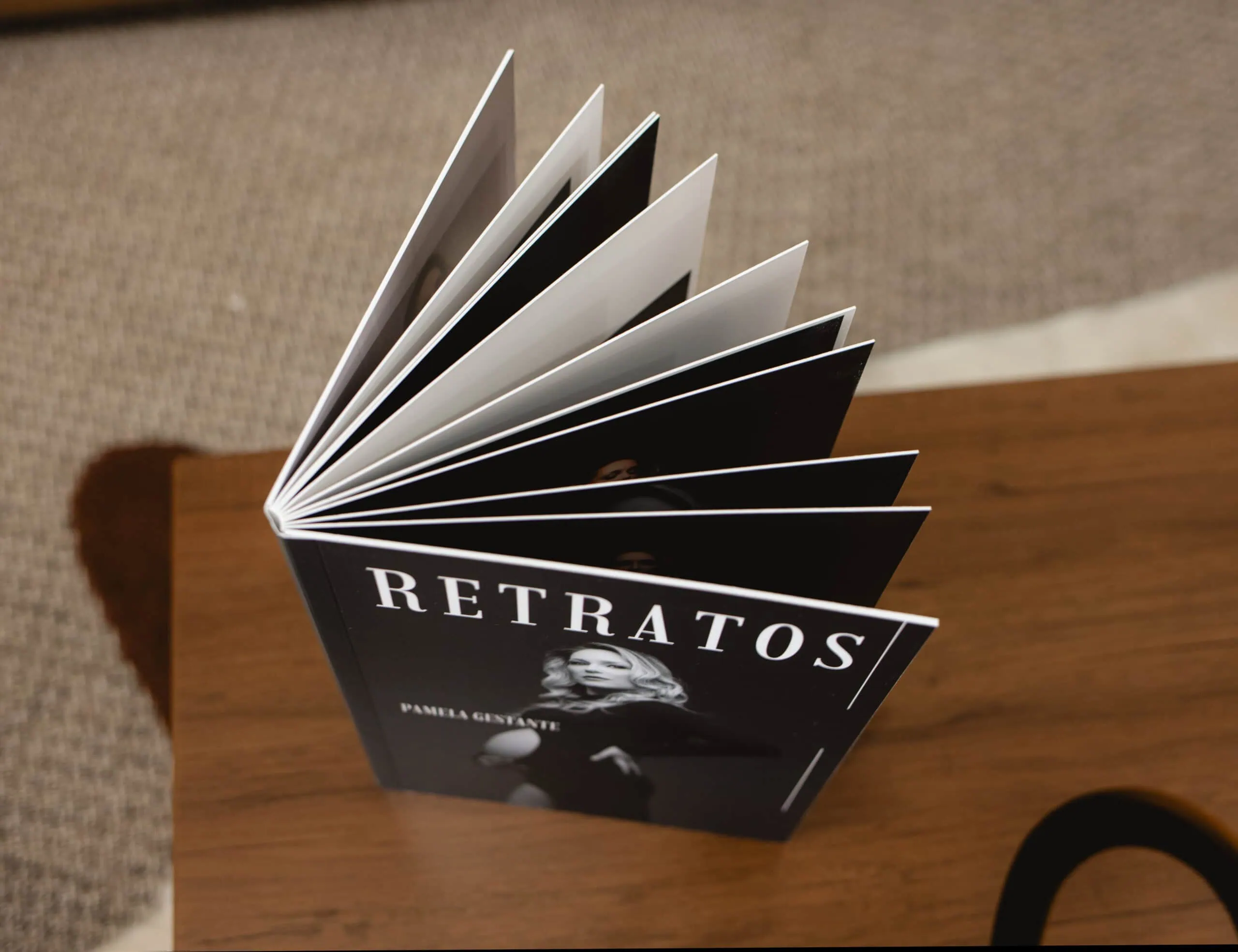 Retratos em livro de fotos, arte para decoração e lembranças especiais.